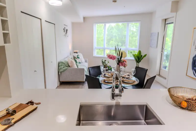 114 13919 FRASER HIGHWAY - photo 4 of 10