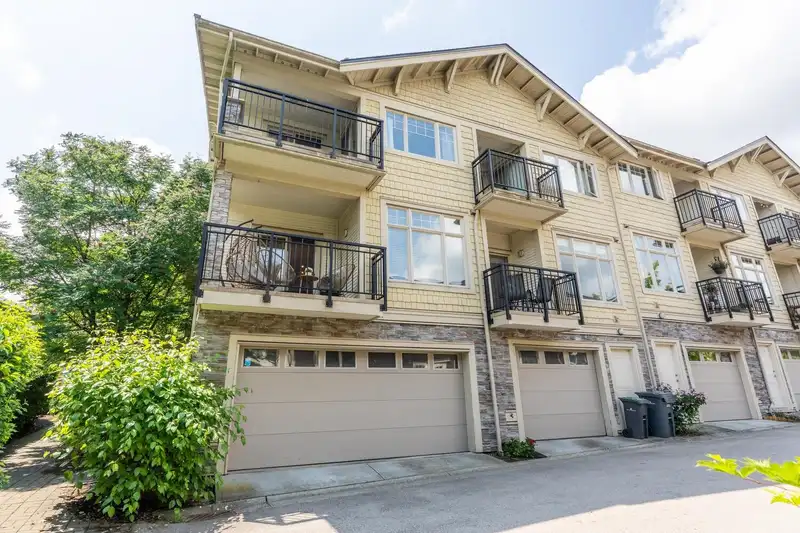 44 245 FRANCIS WAY - photo 2 of 31