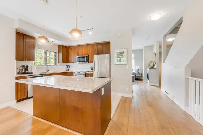 44 245 FRANCIS WAY - photo 4 of 31