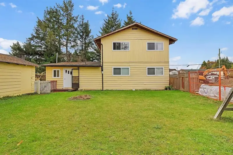 8454 BROOKE ROAD - photo 3 of 21