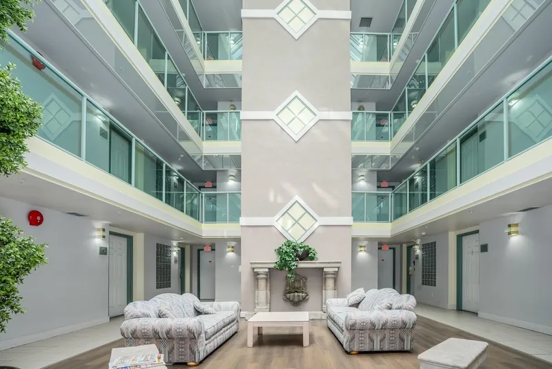 406 9970 148 STREET - photo 2 of 25