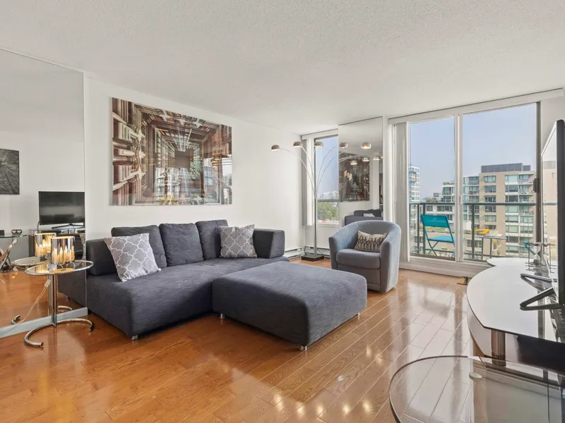 904 2288 PINE STREET - photo 1 of 12