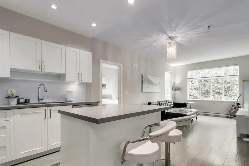 2308 963 CHARLAND AVENUE - photo 1 of 24
