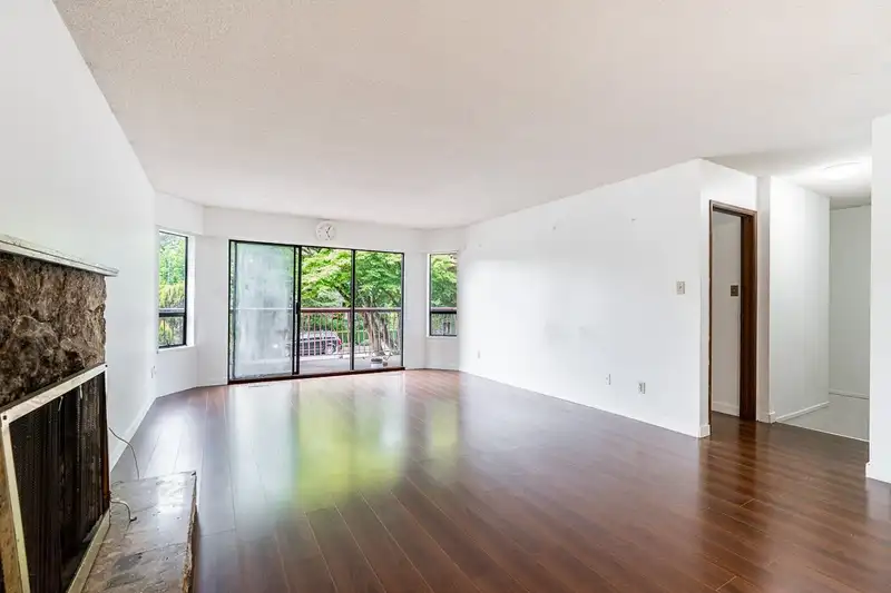 3226 W 5TH AVENUE - photo 3 of 38