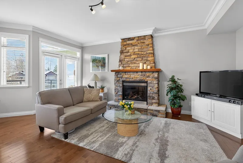 16 36260 MCKEE ROAD - photo 4 of 25