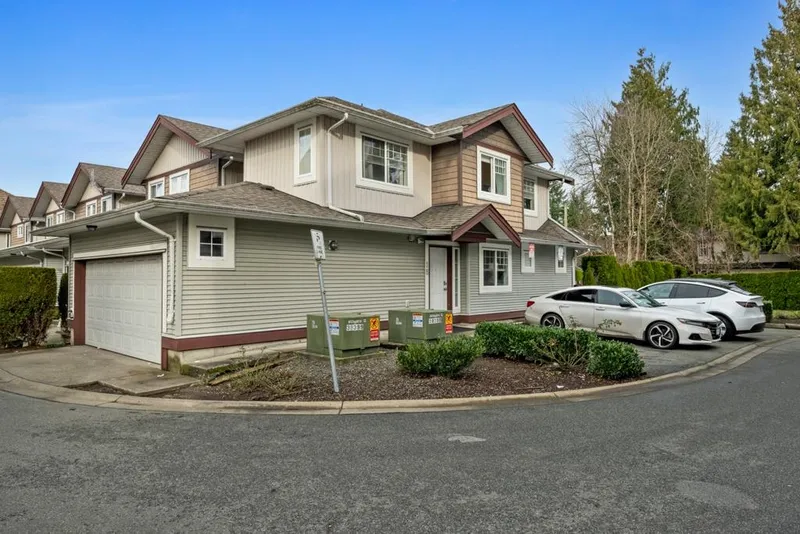 18 8255 120A STREET - photo 3 of 25