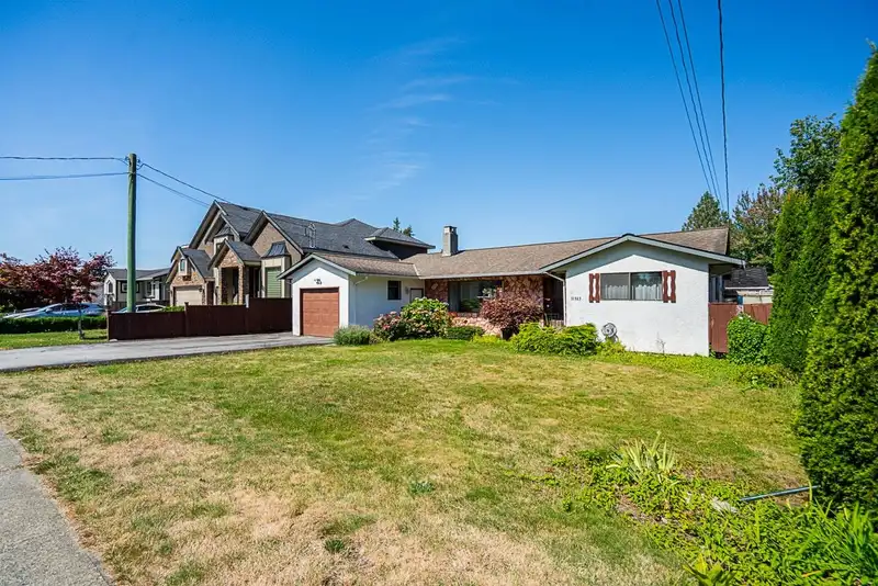 11365 86 AVENUE - photo 2 of 35