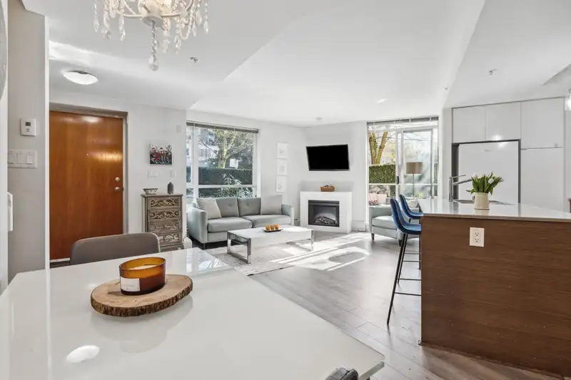 171 W 2ND STREET - photo 2 of 35