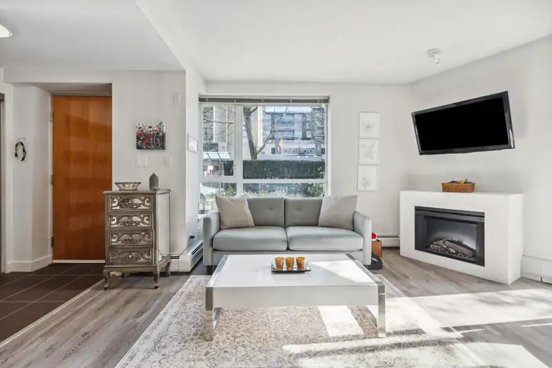 171 W 2ND STREET - photo 4 of 35