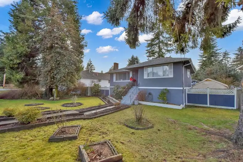 10017 129 STREET - photo 1 of 40