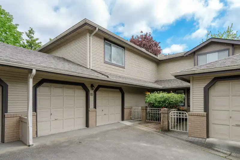 15 11880 82 AVENUE - photo 1 of 40