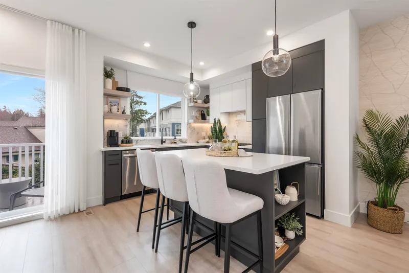 7 19330 FAIRWAY DRIVE - photo 1 of 16