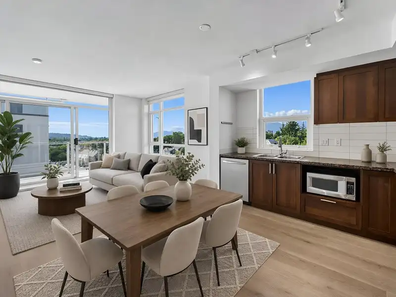 710 2228 W BROADWAY - photo 2 of 20