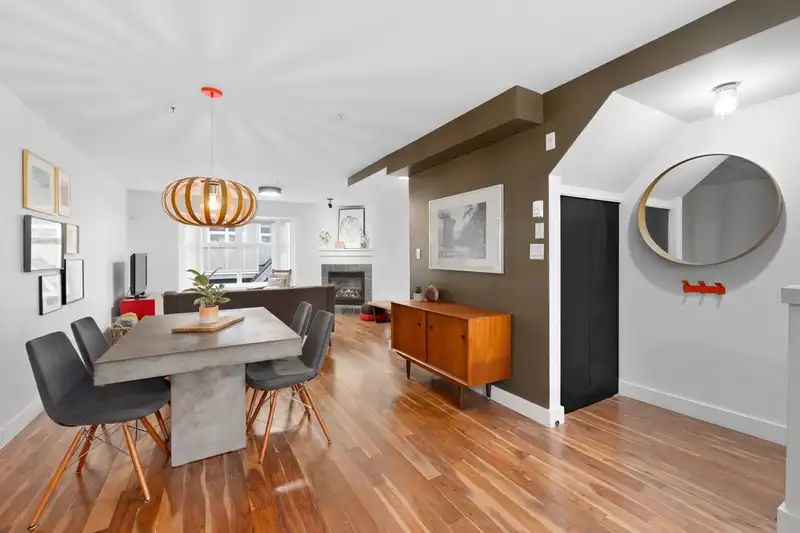 1682 E PENDER STREET - photo 2 of 29
