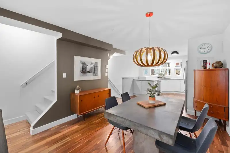 1682 E PENDER STREET - photo 4 of 29