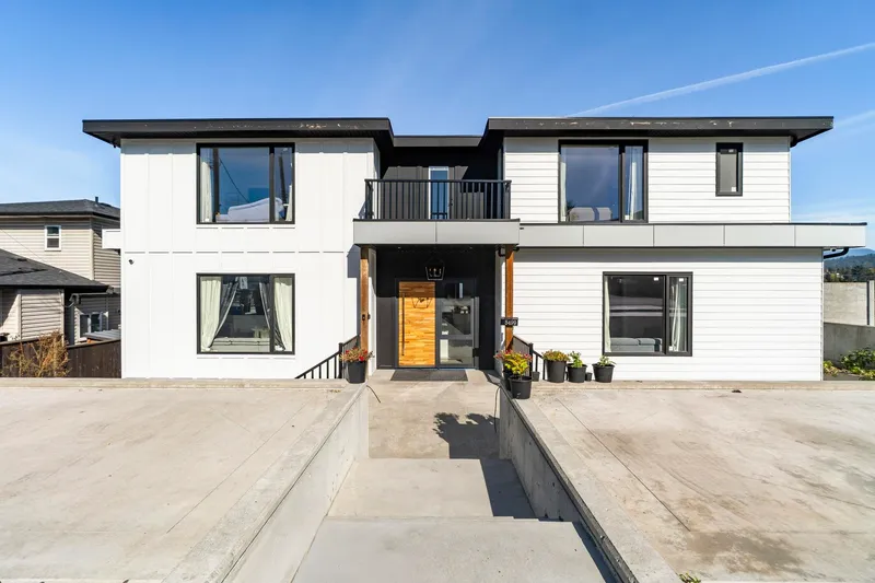 5499 MANOR STREET - photo 1 of 18