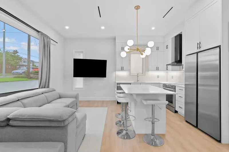 5499 MANOR STREET - photo 2 of 18