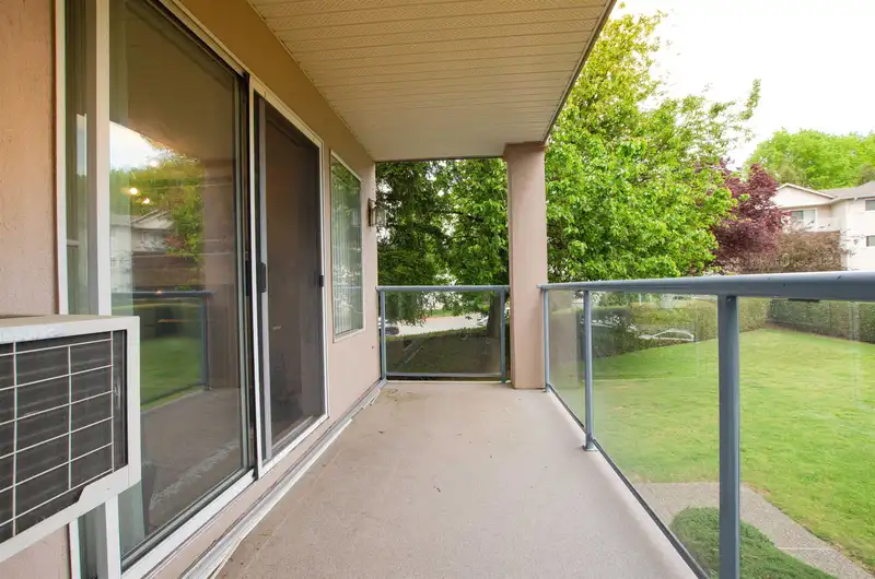 107 33110 GEORGE FERGUSON WAY - photo 3 of 30