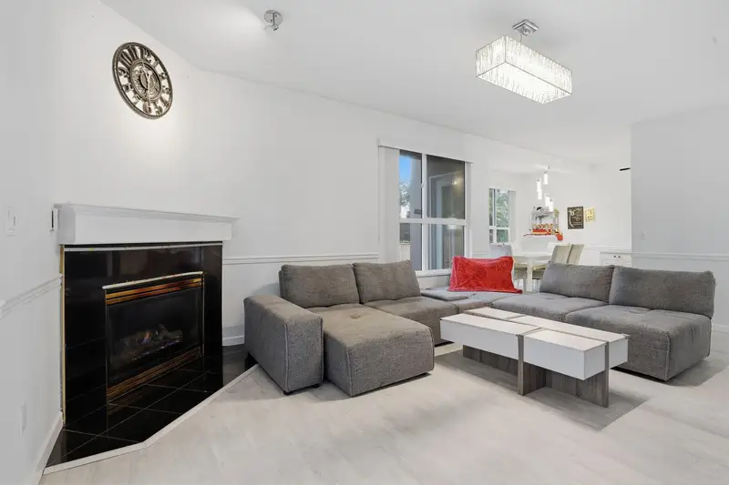 110 14981 101A AVENUE - photo 3 of 25