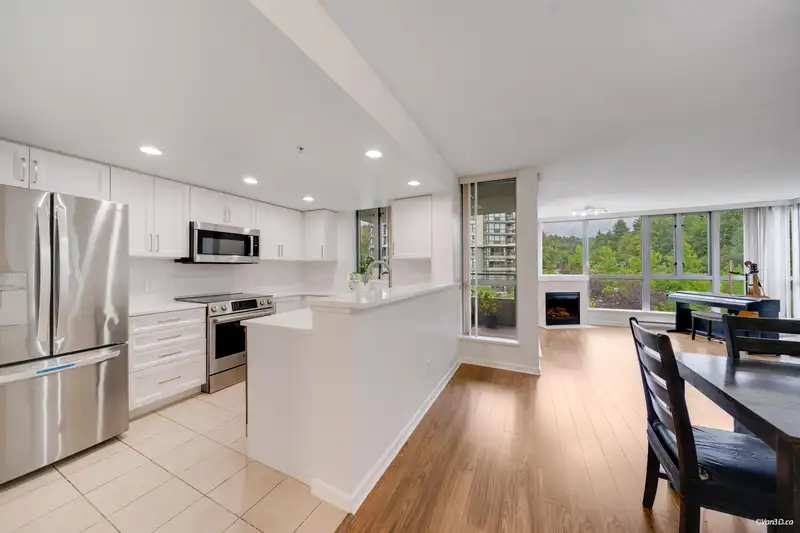 501 295 GUILDFORD WAY - photo 2 of 28