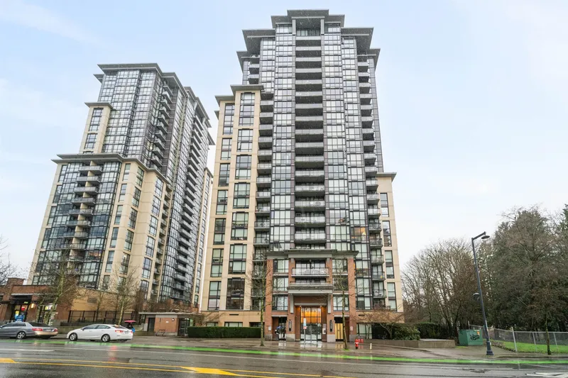 1102 13380 108 AVENUE - photo 2 of 21