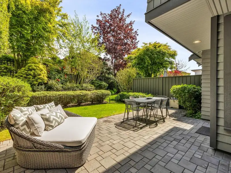 1664 ST.GEORGES AVENUE - photo 1 of 40