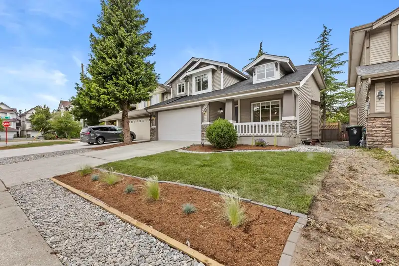 20613 66A AVENUE - photo 2 of 40