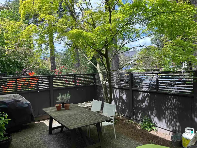 1962 W 15TH AVENUE - photo 2 of 24
