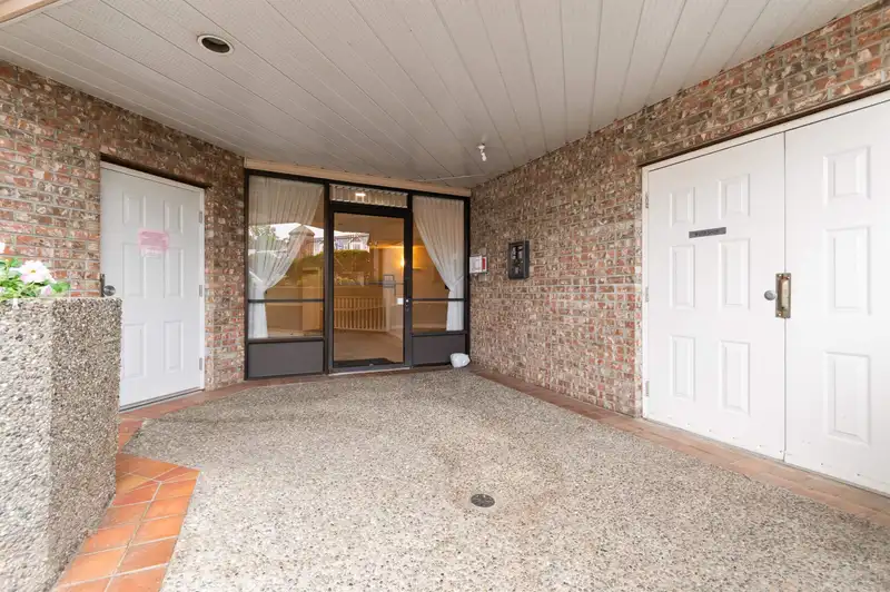 205 32669 GEORGE FERGUSON WAY - photo 2 of 28