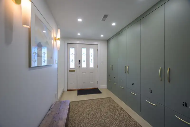 5031 44B AVENUE - photo 4 of 40