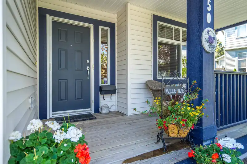 14850 58A AVENUE - photo 3 of 40
