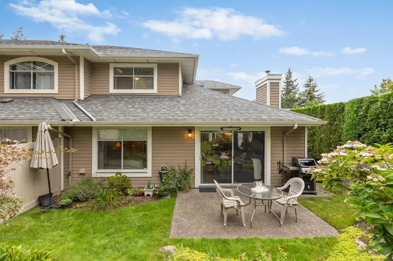 50 2500 152 STREET - photo 1 of 34