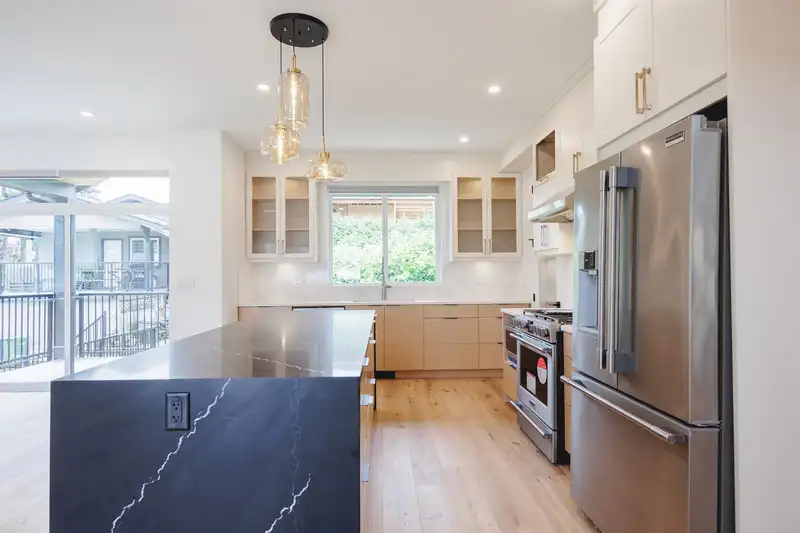 2673 SUNNYSIDE STREET - photo 4 of 40