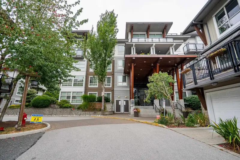 321 6688 120 STREET - photo 2 of 40