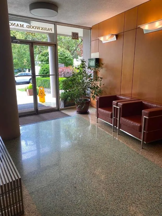 410 1975 PENDRELL STREET - photo 3 of 20