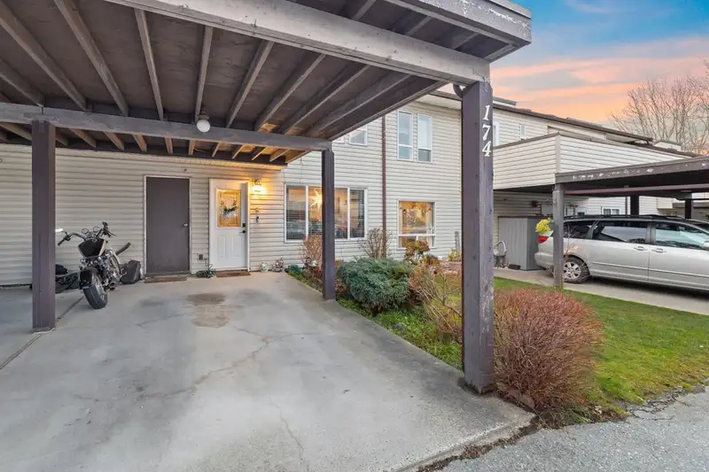174 2844 273 STREET - photo 3 of 30
