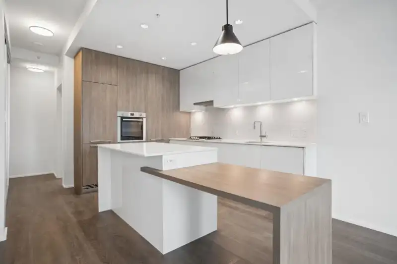 2301 1955 ALPHA WAY - photo 1 of 32