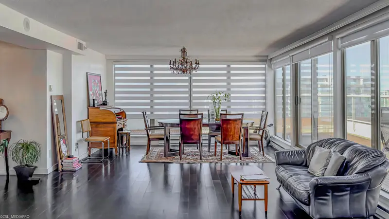 1701 8238 SABA ROAD - photo 2 of 24