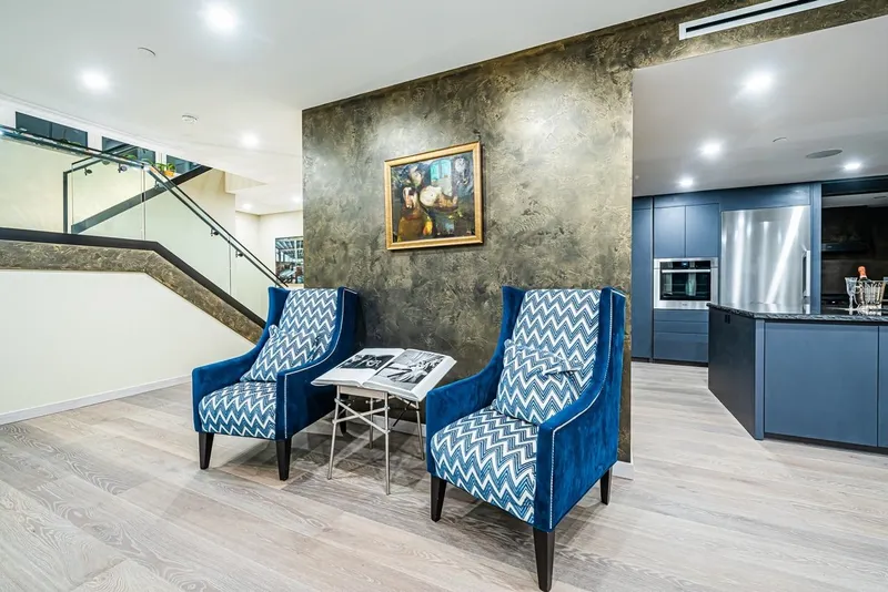 592 CRAIGMOHR DRIVE - photo 4 of 25