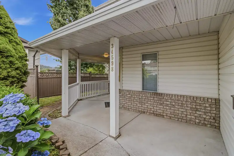 34598 CALDER PLACE - photo 3 of 37