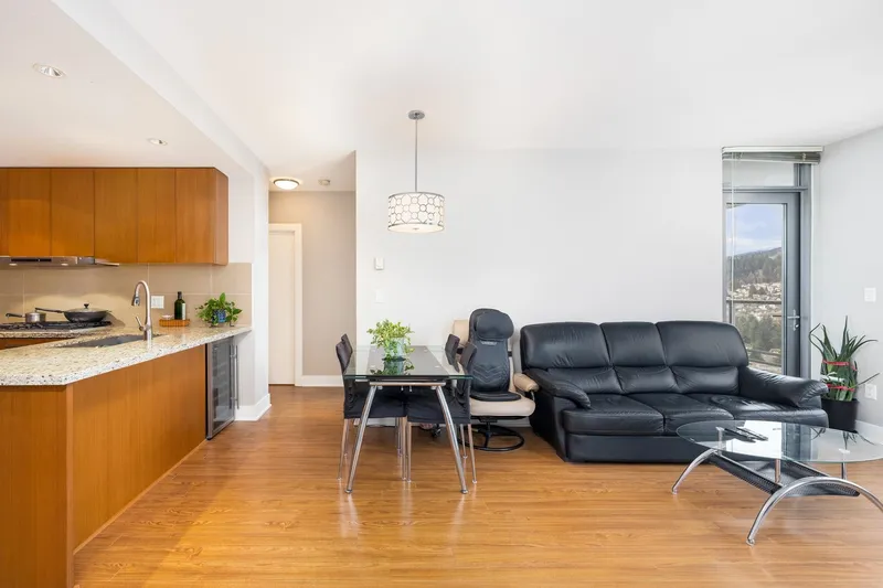 2206 1155 THE HIGH STREET - photo 3 of 21