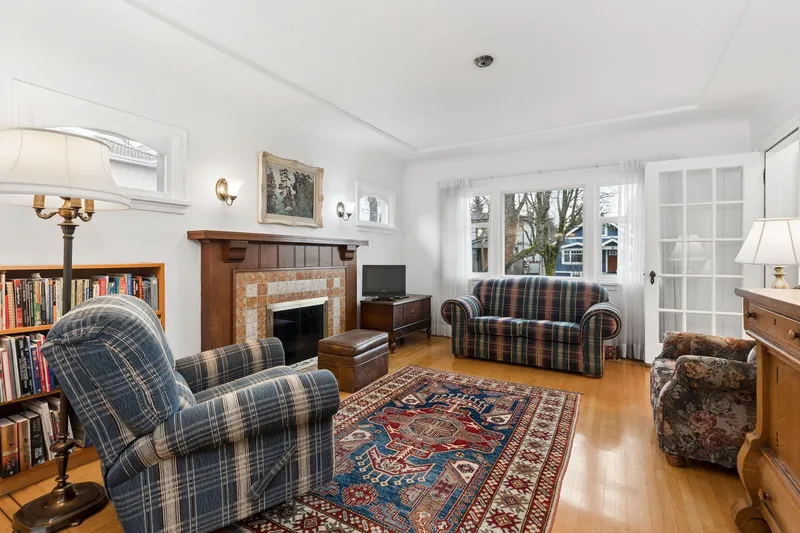 7621 CARTIER STREET - photo 2 of 22