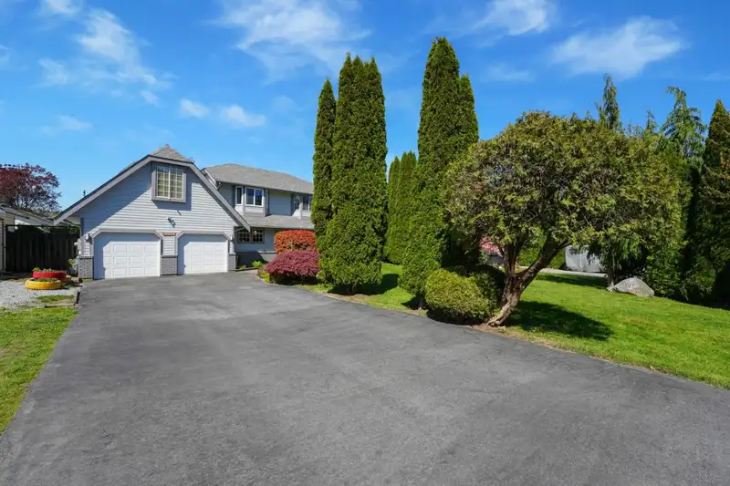 10583 245B STREET - photo 2 of 34