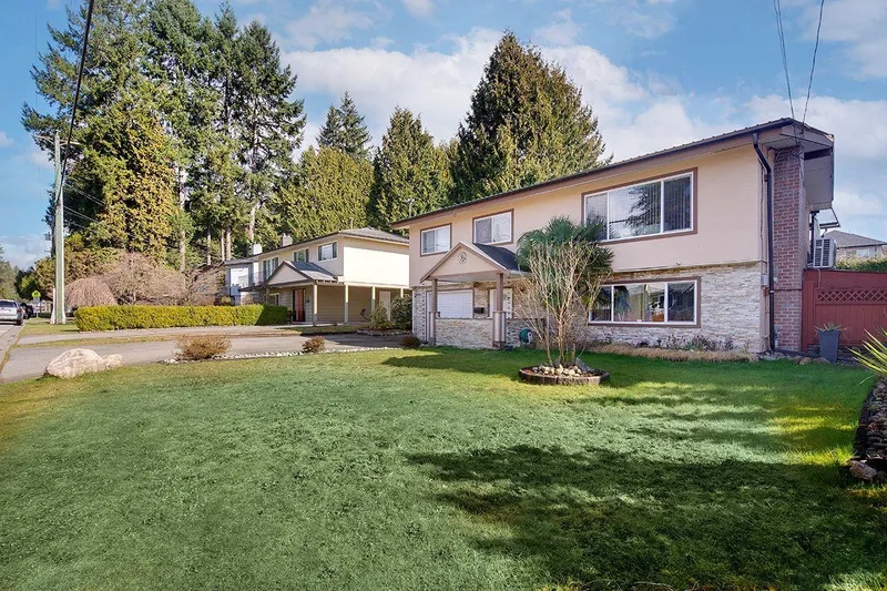 3436 WELLINGTON STREET - photo 1 of 25