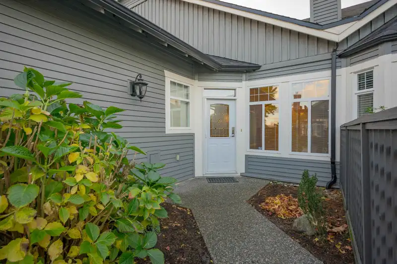 79 14909 32 AVENUE - photo 2 of 40