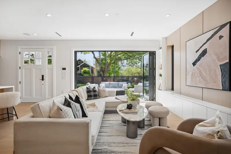 2307 E 3RD AVENUE - photo 4 of 25