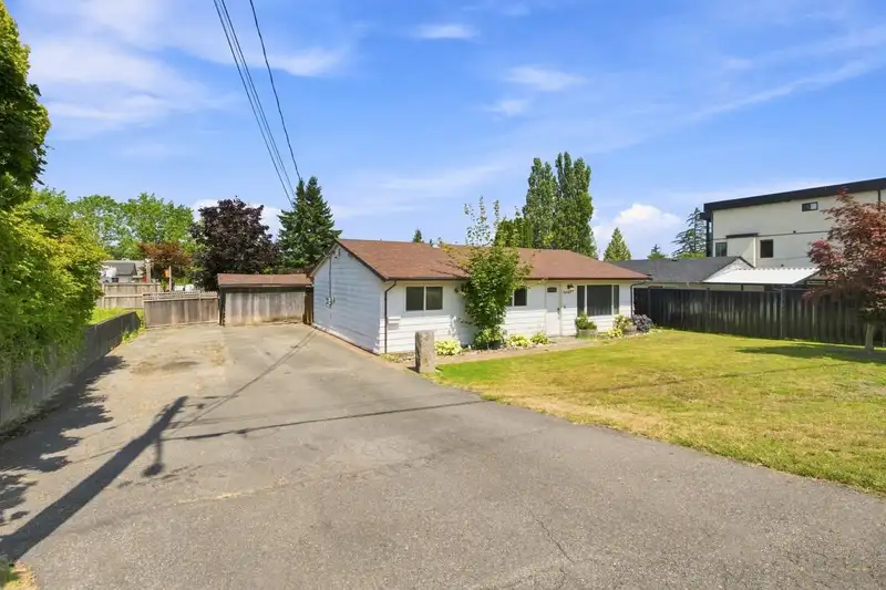 26647 30A AVENUE - photo 3 of 33