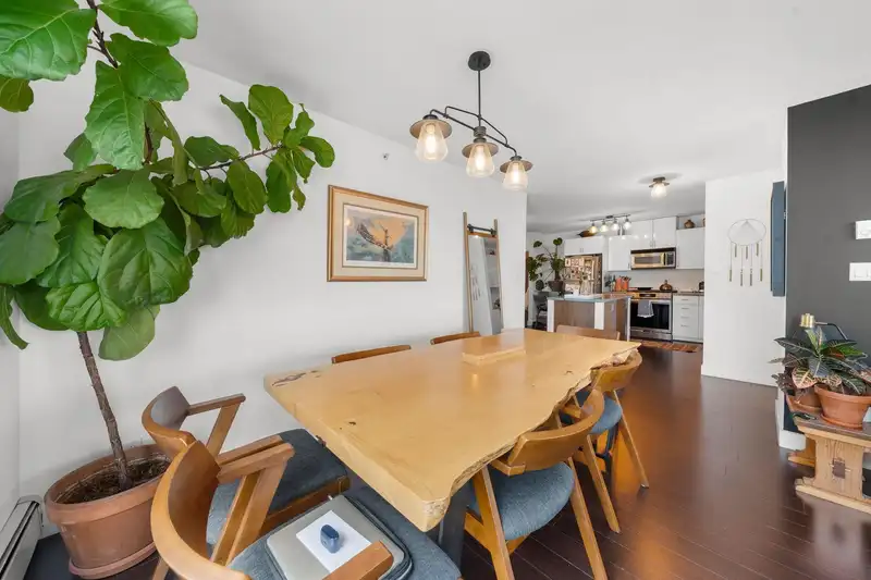 704 155 W 1ST STREET - photo 4 of 18