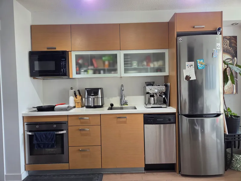 1106 10777 UNIVERSITY DRIVE - photo 3 of 11