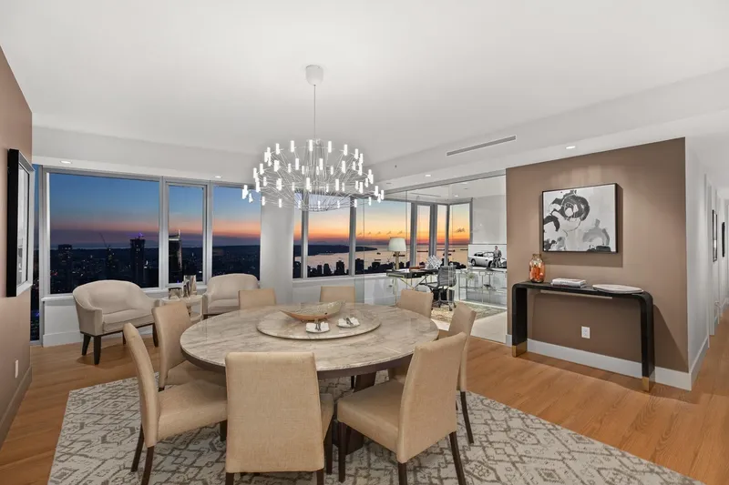 4601 667 HOWE STREET - photo 3 of 17